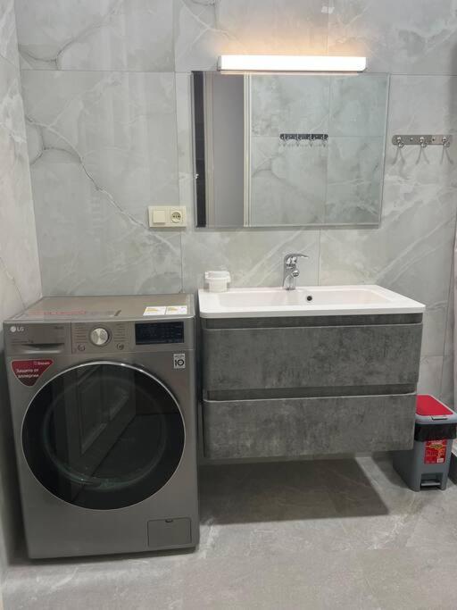 Spacious 2 Bedrooms In The Center Of יירבאן מראה חיצוני תמונה