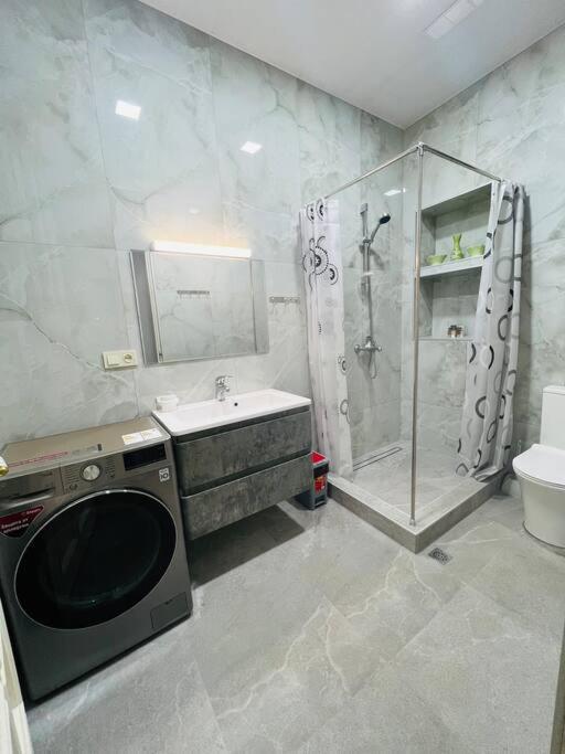 Spacious 2 Bedrooms In The Center Of יירבאן מראה חיצוני תמונה