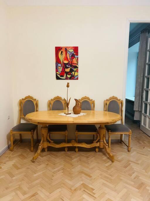Spacious 2 Bedrooms In The Center Of יירבאן מראה חיצוני תמונה