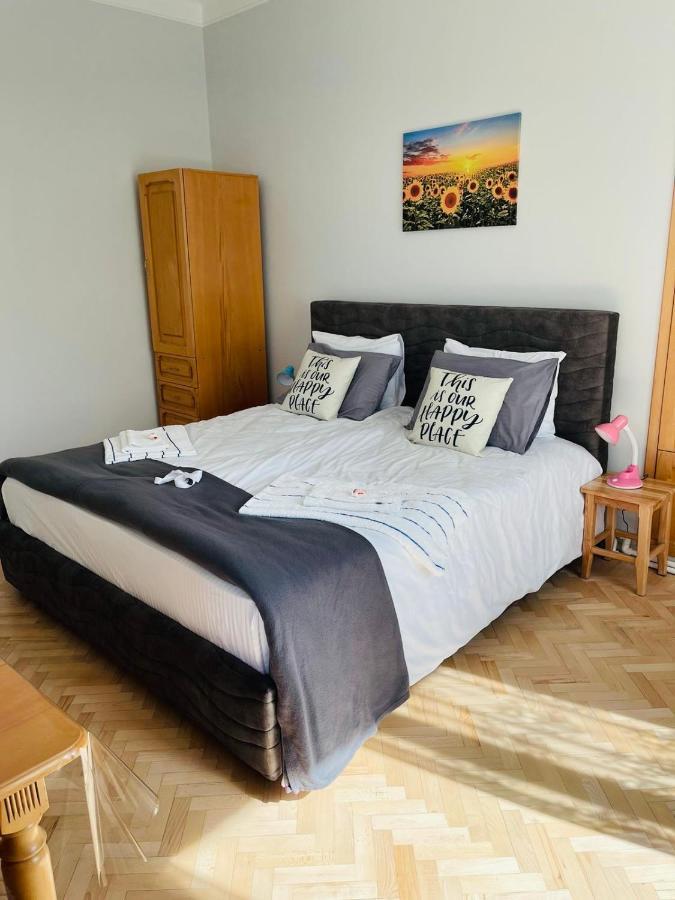 Spacious 2 Bedrooms In The Center Of יירבאן מראה חיצוני תמונה