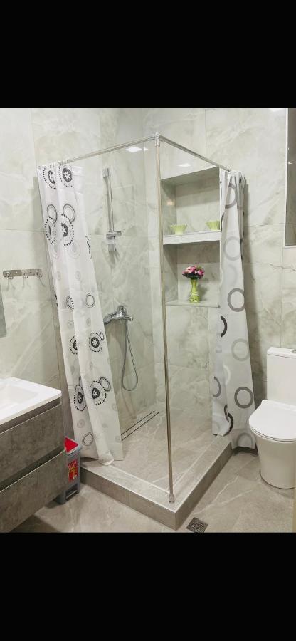 Spacious 2 Bedrooms In The Center Of יירבאן מראה חיצוני תמונה